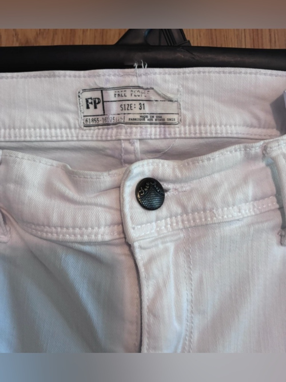 VCG - 31 FREE PEOPLE Y2K  straight leg
White Skinny Jeans - Classic Stretch Fit - Picture 3 of 5